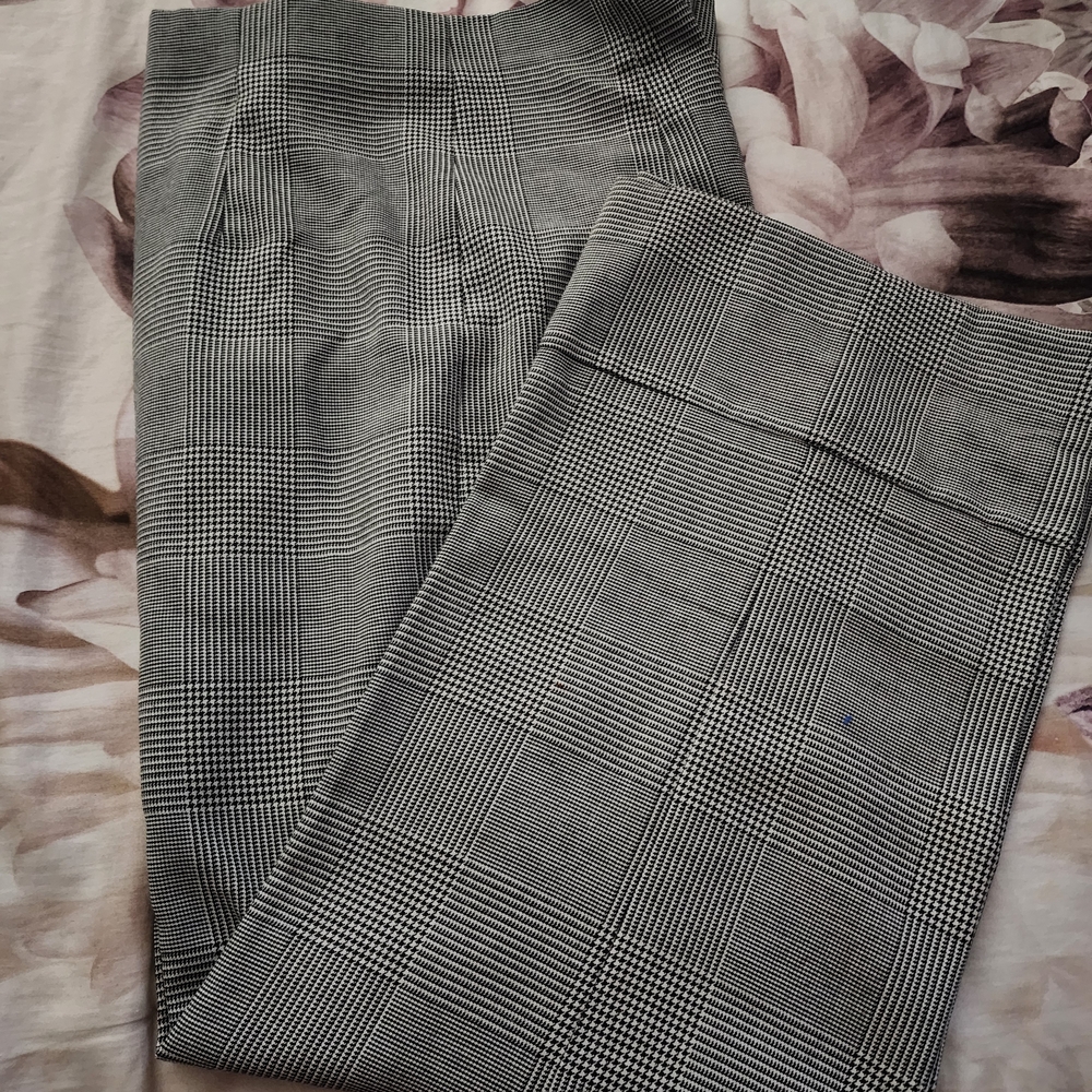 Zara Women's Gray Plaid Wide Leg Pants
